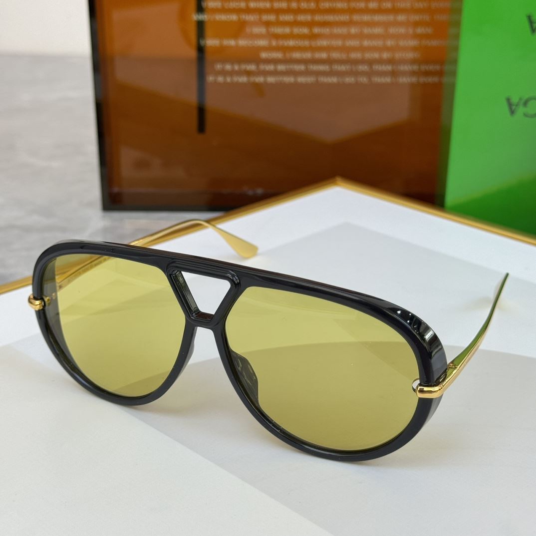 Bottega Veneta Sunglasses